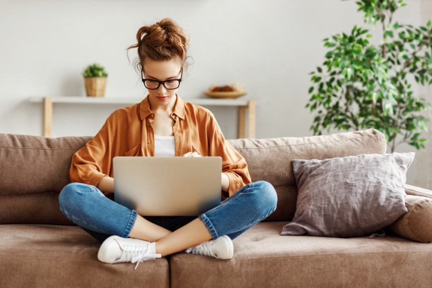 42 Flexible Ways to Make Extra Money Online and Offline